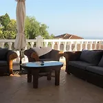 Beautiful With Private Pool Βίλα