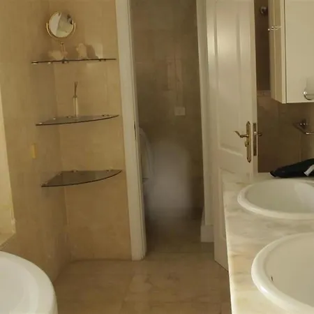 ヴィラ 5-bedroom With Private Pool *